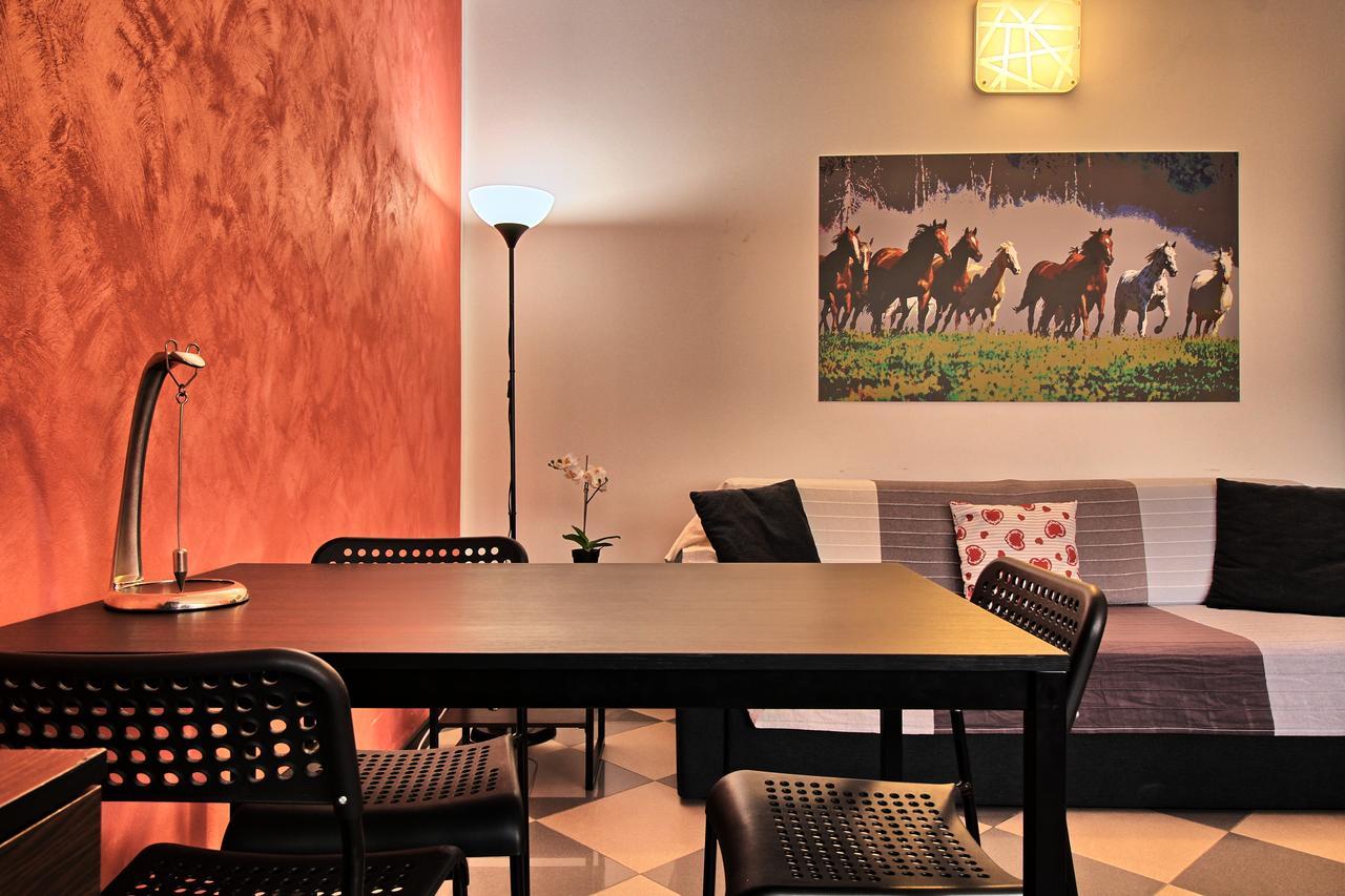 Casa Aurora Self Catering Studio Como Vacanze Exterior photo