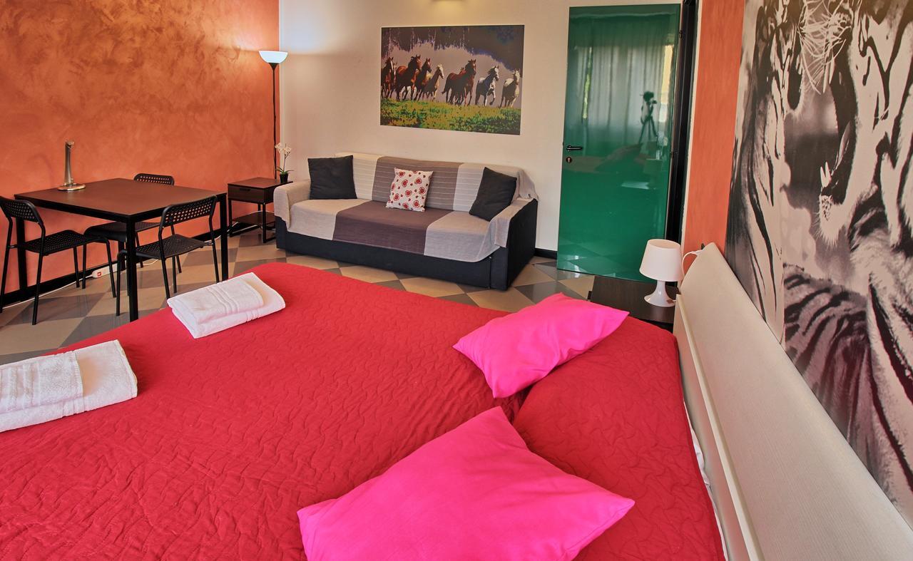 Casa Aurora Self Catering Studio Como Vacanze Exterior photo